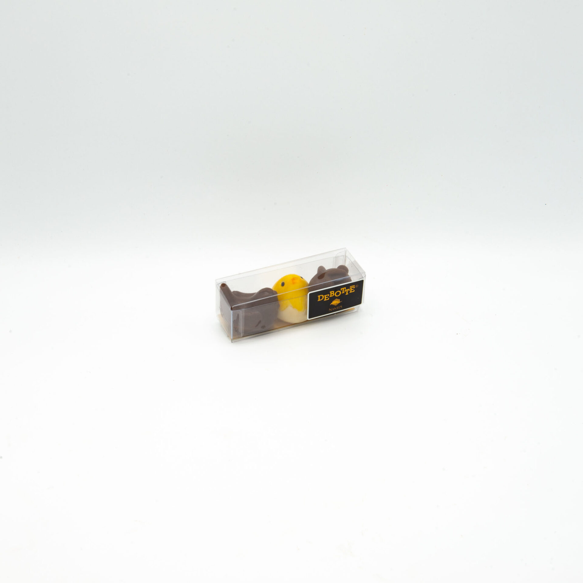 confiserie-poussin-et-poules-en-pate-d-amandes-paques-reglette-75g-fermee Bonbon paques, un poussin et des poules en pâte d'amandes